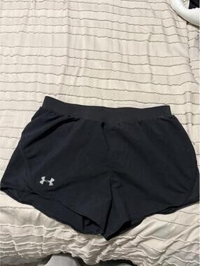 Under Armour Women's Black Athletic Shorts Size Medium
